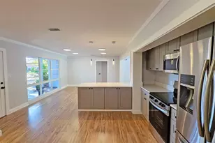 3120 Arch Dr, Sarasota, FL 34232 - Photo 9