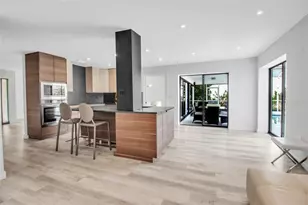 1649 Stanford Ln, Sarasota, FL 34231 - Photo 9