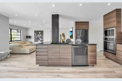 1649 Stanford Lane, Sarasota, FL 34231 - Photo 11