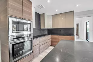 1649 Stanford Ln, Sarasota, FL 34231 - Photo 13