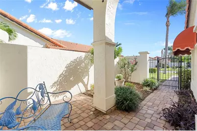 4966 Clubview Court E, Bradenton, FL 34203 - Photo 3