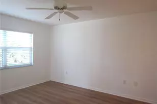 5684 Sheffield Greene Cir, Sarasota, FL 34235 - Photo 17