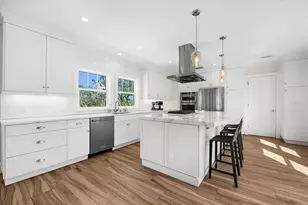 116 Garden Ln, Sarasota, FL 34242 - Photo 5