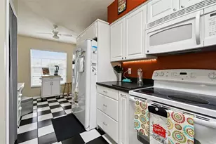 1407 Oakford Ct, Brandon, FL 33511 - Photo 15