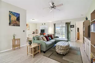 1407 Oakford Ct, Brandon, FL 33511 - Photo 9