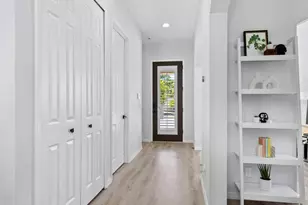 2159 Hawthorne St, Sarasota, FL 34239 - Photo 3