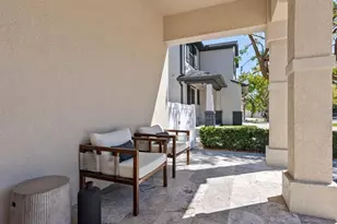 2159 Hawthorne St, Sarasota, FL 34239 - Photo 3