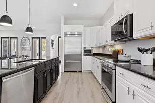 2159 Hawthorne St, Sarasota, FL 34239 - Photo 13