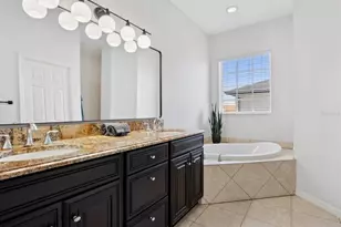 2159 Hawthorne St, Sarasota, FL 34239 - Photo 25