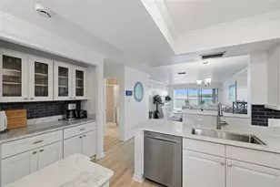 8977 Midnight Pass Rd, Sarasota, FL 34242 - Photo 5