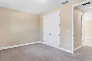 5727 Title Row Dr, Bradenton, FL 34210 - Photo 33