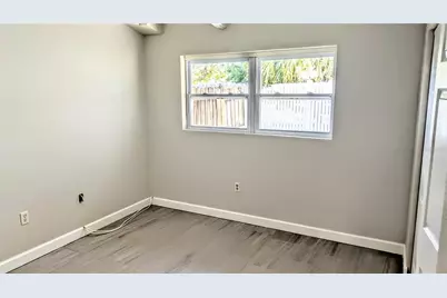 500 N Jefferson Avenue #B2, Sarasota, FL 34237 - Photo 11