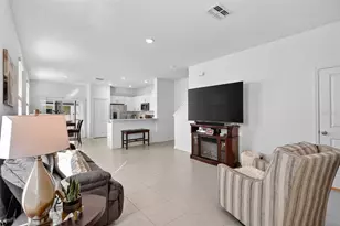 2632 Sunray Venus Wy, Ruskin, FL 33570 - Photo 7