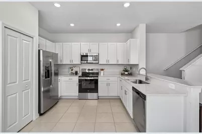 2632 Sunray Venus Way, Ruskin, FL 33570 - Photo 11