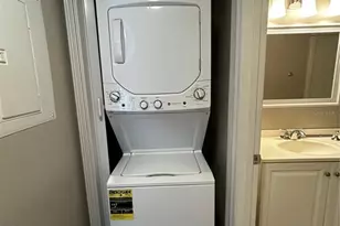 4089 Lake Forest Dr, Sarasota, FL 34233 - Photo 13