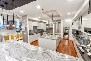 540 N Tamiami Trl, Sarasota, FL 34236 - Photo 9