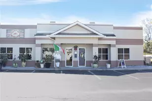 515 27th St E, Bradenton, FL 34208 - Photo 1