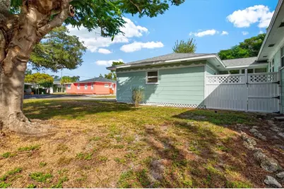 2720 4th Avenue W, Bradenton, FL 34205 - Photo 37
