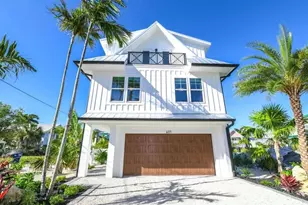 401 20th Pl, Bradenton Beach, FL 34217 - Photo 1