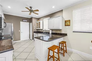 513 Venice Ln, Sarasota, FL 34242 - Photo 25