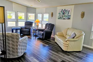 305 Oakwood Blvd E, Sarasota, FL 34237 - Photo 13