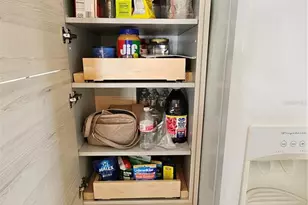 305 Oakwood Blvd E, Sarasota, FL 34237 - Photo 25