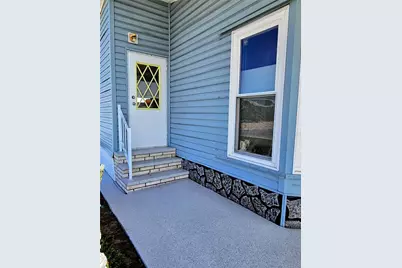 305 Oakwood Boulevard E, Sarasota, FL 34237 - Photo 9