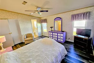 305 Oakwood Blvd E, Sarasota, FL 34237 - Photo 29