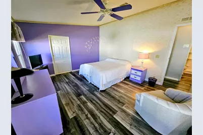 305 Oakwood Boulevard E, Sarasota, FL 34237 - Photo 27