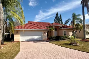 7157 42nd Ct E, Sarasota, FL 34243 - Photo 3