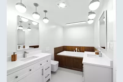 7647 Sanderling Road, Sarasota, FL 34242 - Photo 33