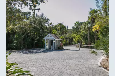 7647 Sanderling Road, Sarasota, FL 34242 - Photo 69