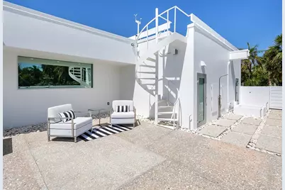 7647 Sanderling Road, Sarasota, FL 34242 - Photo 53