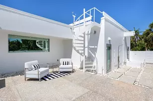 7647 Sanderling Rd, Sarasota, FL 34242 - Photo 53