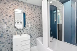 7647 Sanderling Rd, Sarasota, FL 34242 - Photo 41