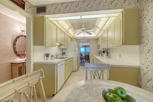 19 Whispering Sands Dr, Sarasota, FL 34242 - Photo 21