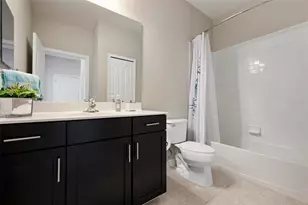 6512 Palm Leaf Ct, Sarasota, FL 34243 - Photo 27