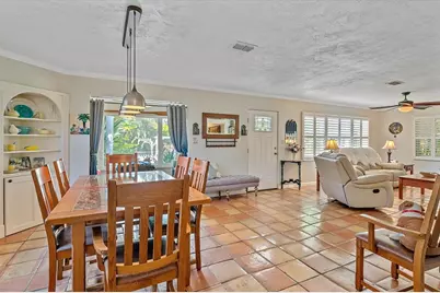 2210 8th Avenue W, Bradenton, FL 34205 - Photo 9