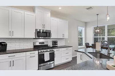 5935 Maidenstone Way, Palmetto, FL 34221 - Photo 9