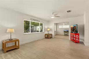1900 Benjamin Franklin Dr, Sarasota, FL 34236 - Photo 21