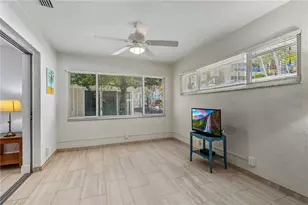1900 Benjamin Franklin Dr, Sarasota, FL 34236 - Photo 29