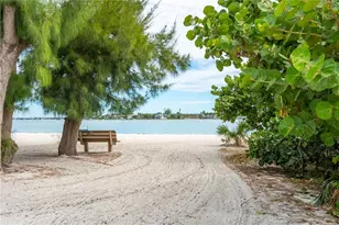 1900 Benjamin Franklin Dr, Sarasota, FL 34236 - Photo 45