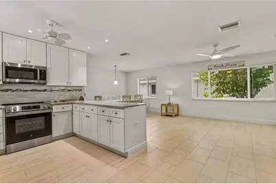 1900 Benjamin Franklin Drive #V12, Sarasota, FL 34236 - Photo 15