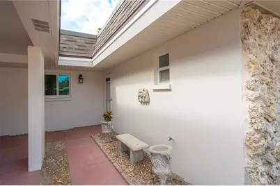 1900 Benjamin Franklin Drive #V12, Sarasota, FL 34236 - Photo 7