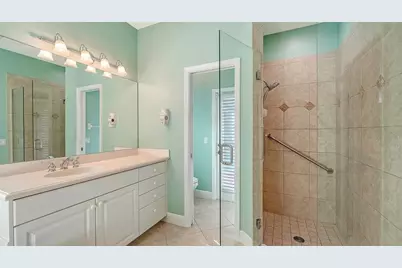 7649 Portstewart Drive, Lakewood Ranch, FL 34202 - Photo 17