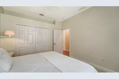 7649 Portstewart Drive, Lakewood Ranch, FL 34202 - Photo 19