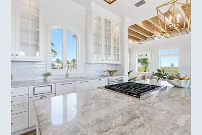 560 Harbor Point Road, Longboat Key, FL 34228 - Photo 13