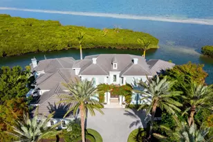 560 Harbor Point Rd, Longboat Key, FL 34228 - Photo 3