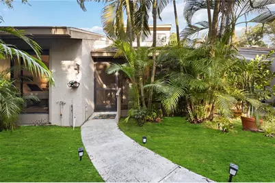 2584 Arboretum Circle #20, Sarasota, FL 34232 - Photo 1