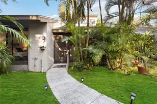 2584 Arboretum Cir, Sarasota, FL 34232 - Photo 1